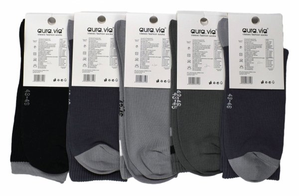 Skarpety młodzieżowe męskie Auravia w gamingowym stylu oferują przewiewność i miękkość. Pięć różnych par to idealny zestaw dla aktywnych chłopaków, którzy lubią sportowy i nowoczesny design.