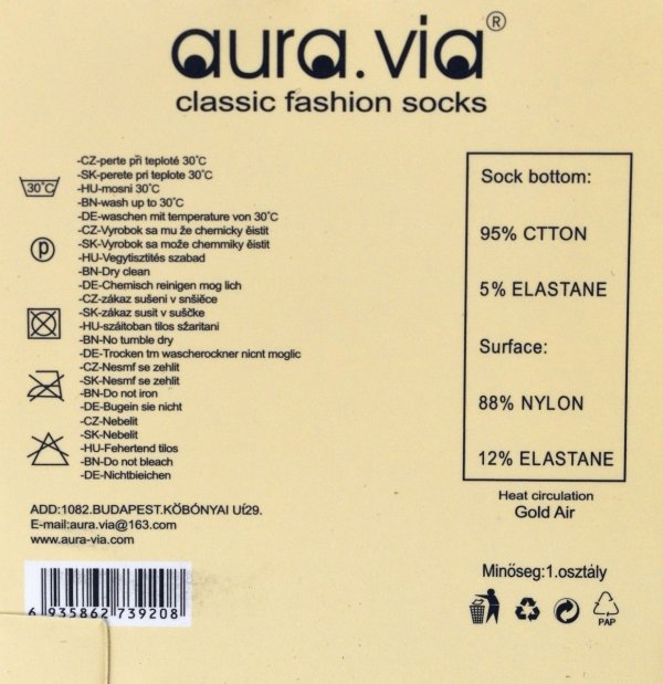  podłoże 95% bawełny, 5% elastan, część przylegająca - 88% nylon, 12% elastan 