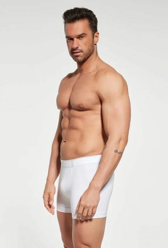 Gatta Boxer Cotton – białe bokserki z szerokim ściągaczem, które zapewniają komfort i stabilność przez cały dzień.