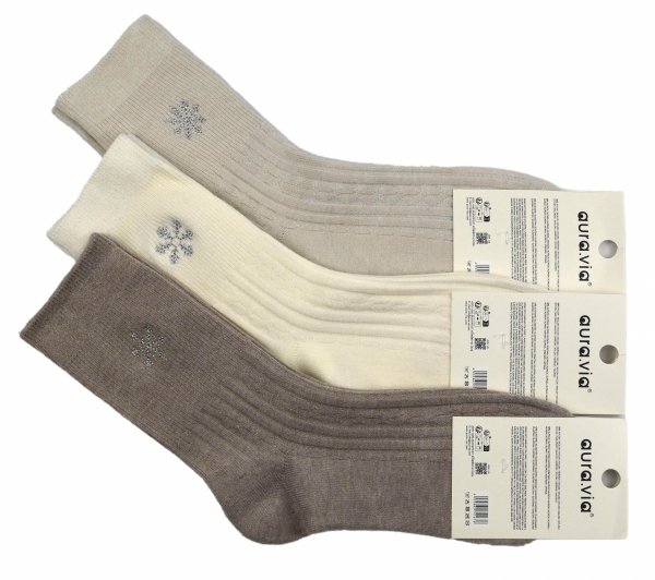 Stylowe skarpety z alpaką w technologii THERMO sprawdzą się w najmroźniejsze poranki. Oddychająca dzianina i miękki ściągacz gwarantują komfort bez ucisku.