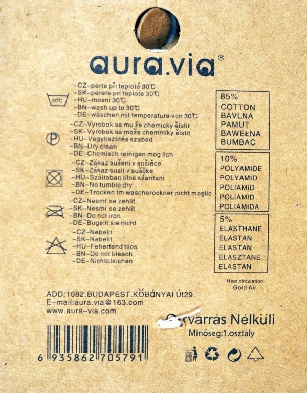Metka. Bawełniane skarpetki dziewczęce ,czarno-białe śmieszne sowy w rozmiarze 38-41 Aura.via. Wysoka jakość wykonania firmy Aura.via