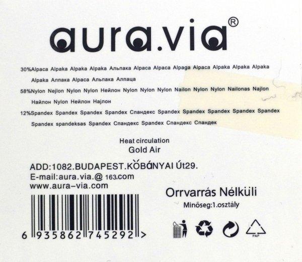 Skład: 30% alpaka, 58% nylon, 12% spandex