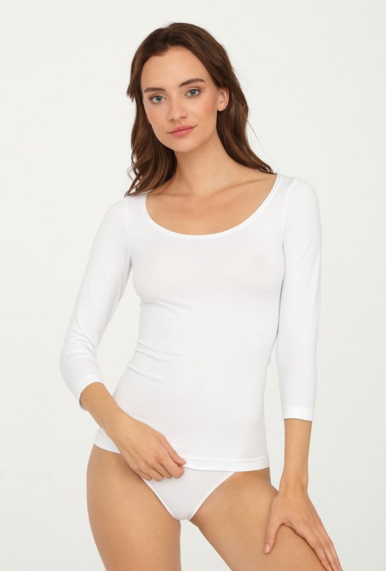 Gatta T-Shirt Perfect 3/4 R – uniwersalna koszulka z rękawem 3/4 i dekoltem w łódeczkę. Bezszwowa technologia i sprężysty materiał gwarantują komfort i swobodę ruchów każdego dnia.
