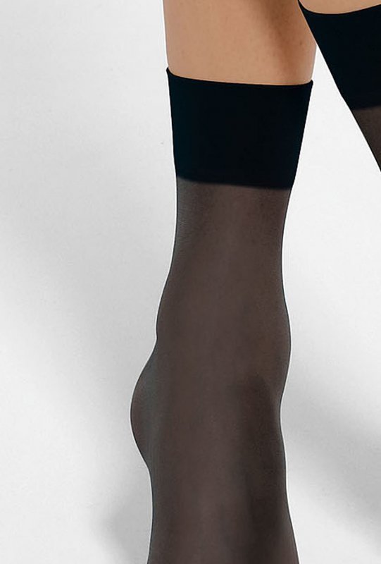 Idealne na co dzień i na specjalne okazje – skarpetki Lar Lycra 15 Den to wygoda i styl w jednym.