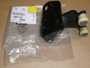 ORIGINAL Rollenführung Für Schiebetür Mitte Partner Berlingo , 903423