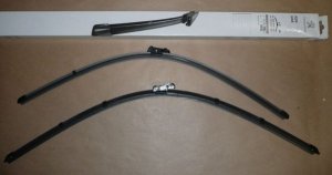 ORIGINAL Scheibenwischer Wischerblätter Flex Satz Peugeot  3008 5008 09-16 , 1608242080