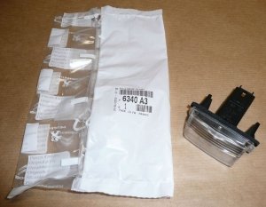 2x Original Citroen Peugeot Kennzeichen Nummernschild Leuchten 6340A3