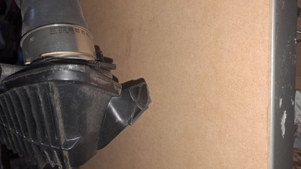 Original  ( beschädigt wie auf dem Foto ) Original  ( beschädigt wie auf dem Foto ) Turboschlauch Ladeluftschlauch Renault MEGAN
