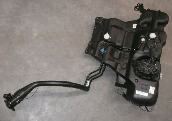 Original Kraftstofftank Kraftstoffbehälter Renault Espace V 1.6/1.8TCE , 172032076R
