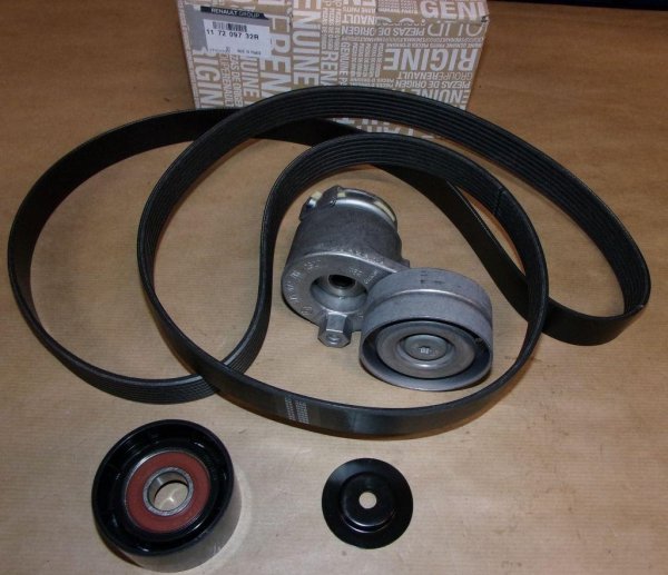 Original Keilrippenriemensatz Renault 7PK1795 , 117209732R