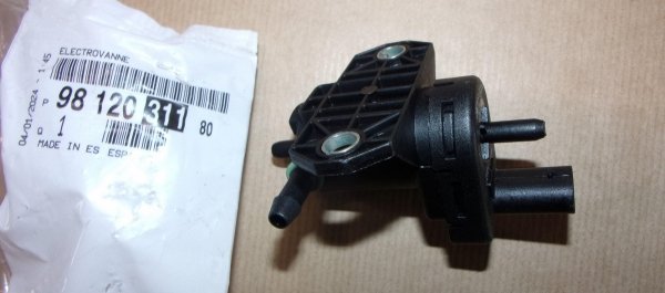 Neu Original 9812031180