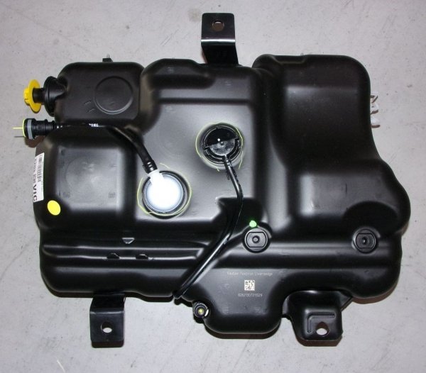 Original Tank AdBlue Renault Master 3 2.3 DCI , 172A28000R