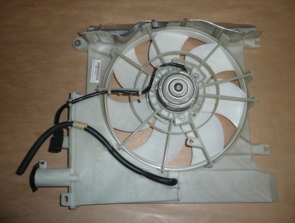 ORIGINAL Kühlerlüfter Citroen Peugeot Toyota C1 107 1253G9 16711-0Q010