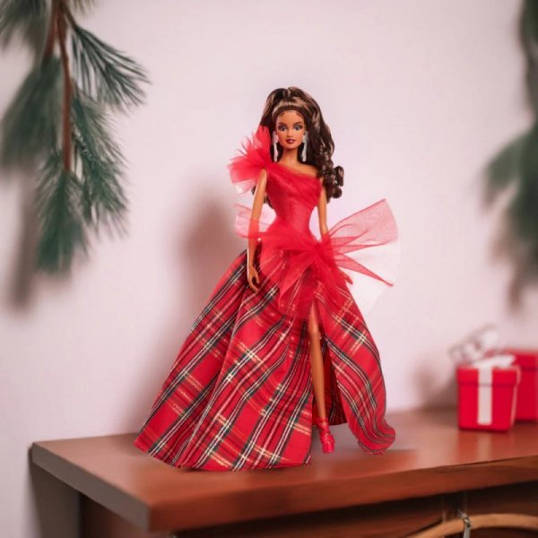 Mattel Lalka Barbie Holiday brunetka