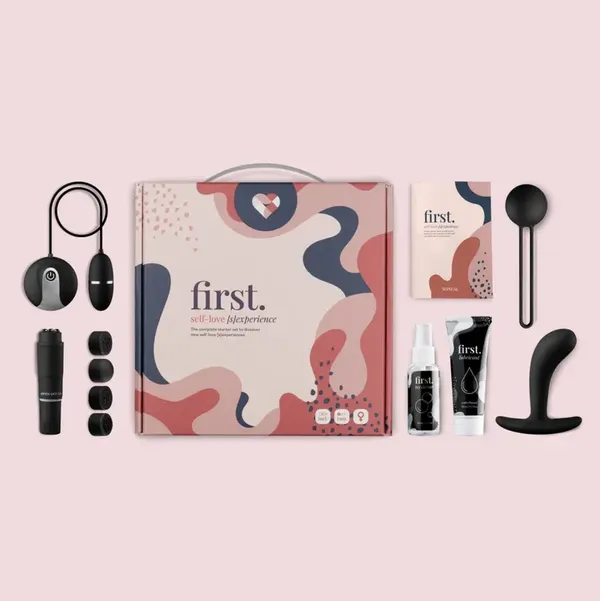 Zestaw akcesoriów - First. Self-Love [S]Experience Starter Set