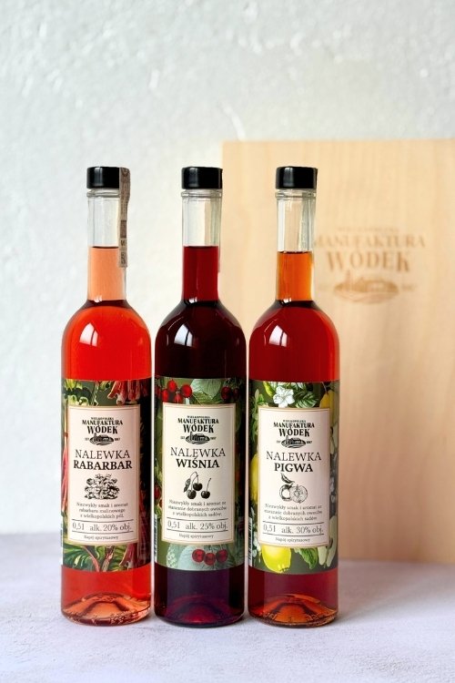 Zestaw prezentowy z nalewkami "Skrzynka z Pigwą"