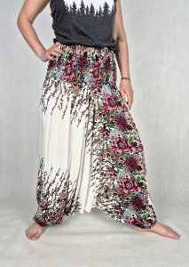 Szarawary damskie Lotus Breeze – biel i kwieciste wzory
