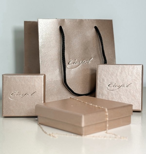 Złoty pierścionek z czarnymi cyrkoniami PR.01251 PR.585