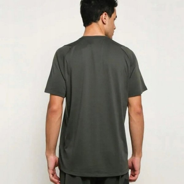 Adidas Herren T-shirt EB8021