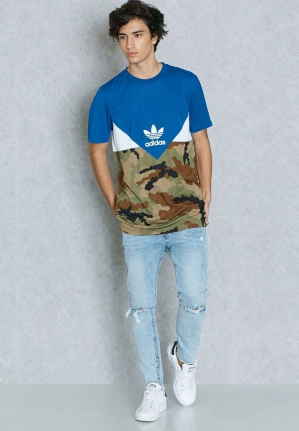 Adidas Originals T-Shirt In Mehrfarbig Es Crdo für Herren AY8107