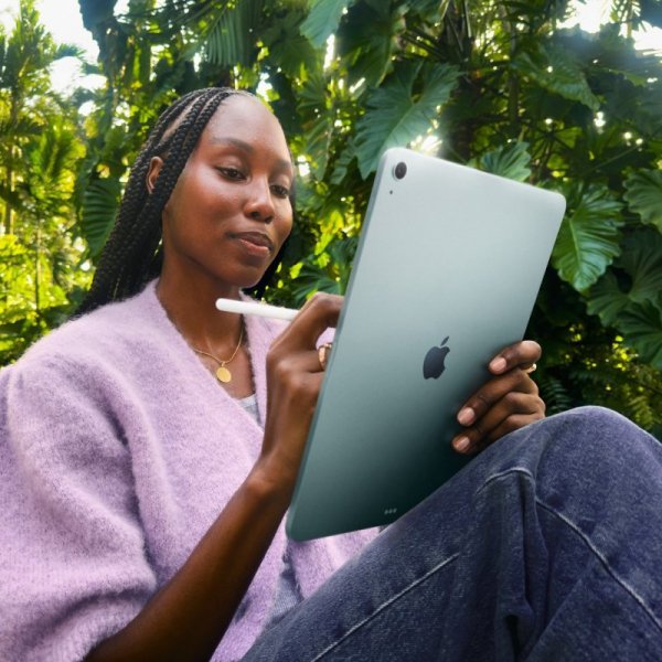Apple iPad Air Apple M 256 GB 27,9 cm (11&quot;) 8 GB Wi-Fi 6E (802.11ax) iPadOS 18 Beżowy