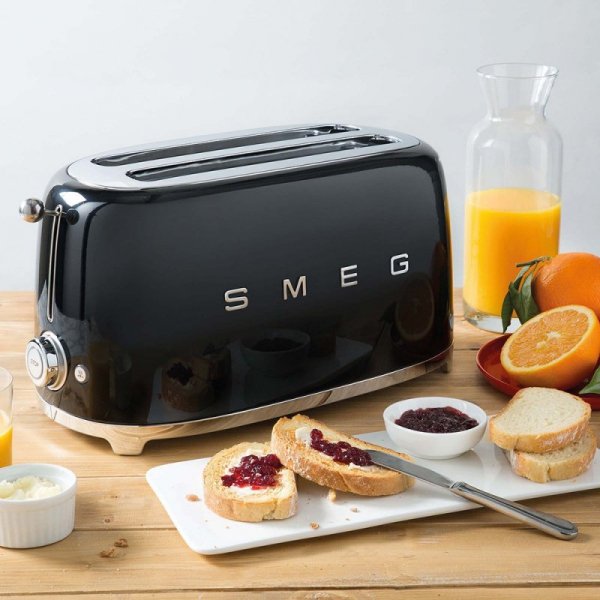 Toster Smeg TSF02BLEU czarny 4 kromek, metalowa obudowa