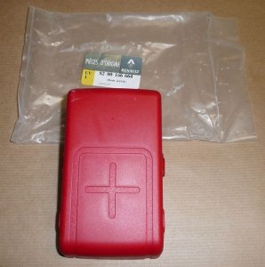Original  Couvercle de borne positive Renault Megane II , 8200166664
