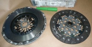 Original  Kit d'embrayage complet Renault Megane III, Laguna III 2.0 , 7701478728