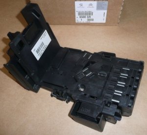 $ Boîte à fusibles Boîte à relais Citroën Peugeot C4 C4 Picasso 308 3008 5008 6500GR, 6500.GR