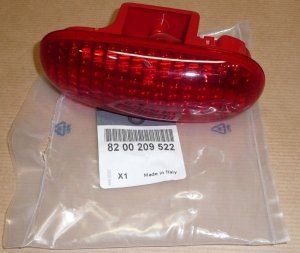 $ Original  Feu stop Renault Trafic II 01-14 , 8200209522