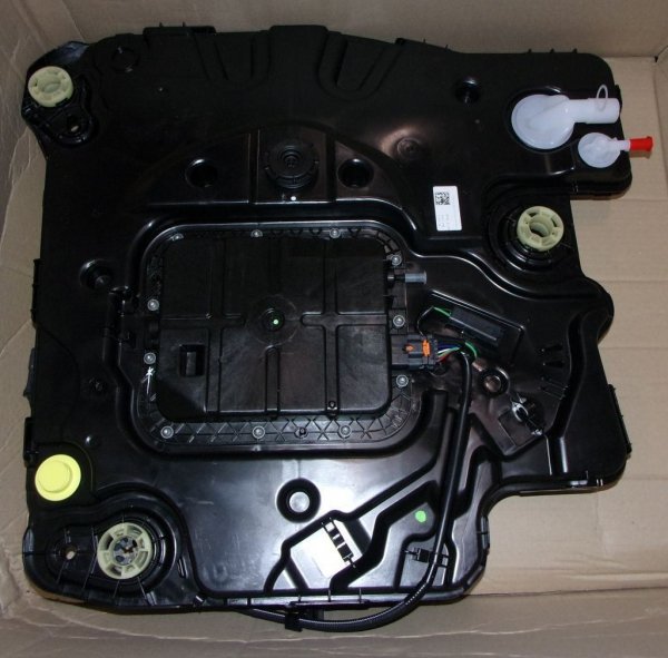 $ Réservoir AdBlue Peugeot 2008, Peugeot 208, Peugeot 301 ,  1682620880