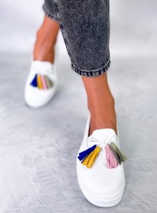 Trampki wiosenne z frędzlami SALMA  WHITE