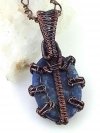 Jaspis i lapis lazuli - zawieszka miedziana 4.3x2.1 cm, znak Barana - zdjęcie od spodu