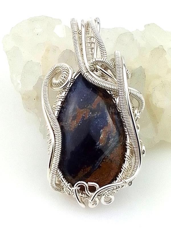 Pietersyt - wisiorek 3.8x2 cm srebro Ag999, waga wisiorka 7 gram, znak Lwa, Strzelca, Bliźniąt i Panny