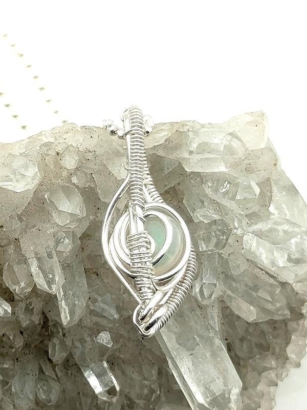 Zdjęcie wisiorka od spodu