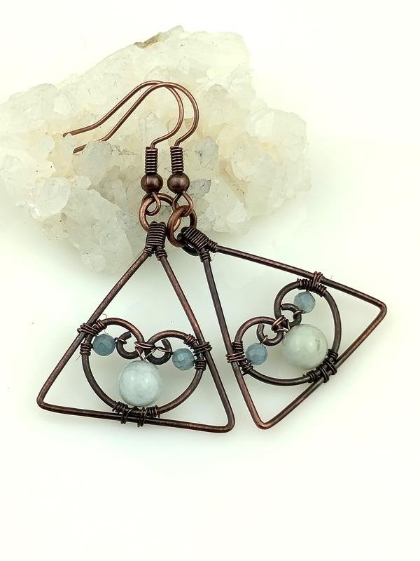 Akwamaryn - kolczyki miedziane 4.9x2.7 cm, waga kolczyków 3.9 grama, rękodzieło