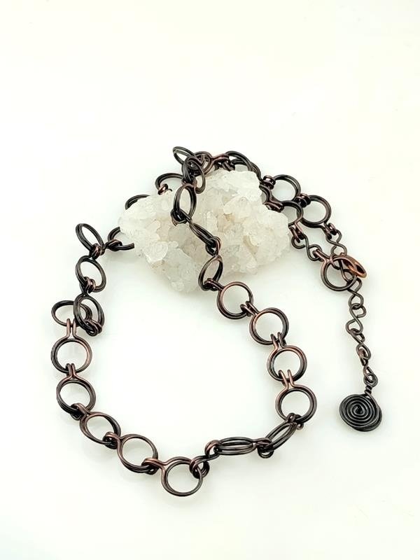 Ręcznie wykonany łańcuch z miedzi dla numerologicznej 1 i 3