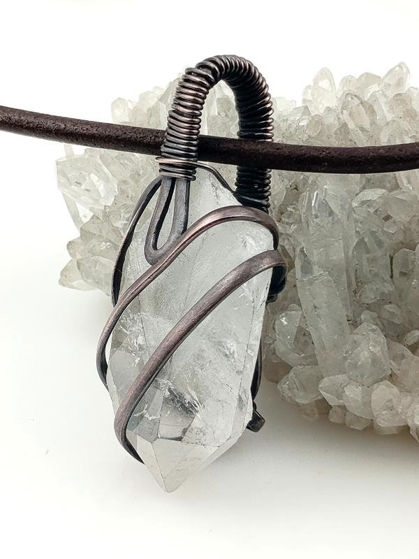 Męski wisior miedziany z kryształem górskim dla wszystkich znaków zodiaku