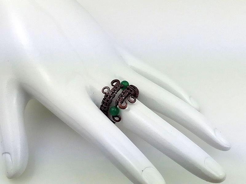Zielony awenturyn – damski pierścionek miedziany