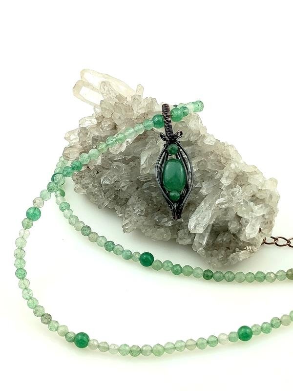 Naszyjnik z awenturynem – kamieniem łączącym nas z energią Merkurego i Wenus