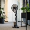 Wentylator stojący z funkcją mgiełki