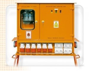 Rozdzielnica budowlana metalowa na stojaku przenośnym RB-7/250A (RB-7/250A)