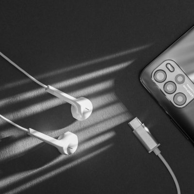 Słuchawki douszne z mikrofonem na USB-C Kruger&amp;Matz C2 białe