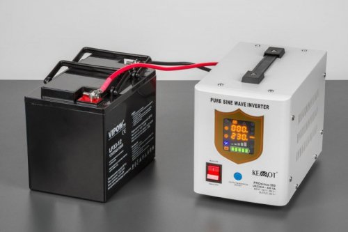 Zasilacz awaryjny KEMOT PROsinus-500  przetwornica z czystym przebiegiem sinusoidalnym i funkcją ładowania  12V 230V 500VA/300W