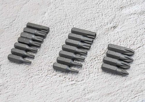 ZESTAW BITÓW 1/4&quot; 32cz. Z UCHWYTEM 7702-25 +753-63, PŁASKIE 3 - 6mm, PH1-PH3, PZ1- PZ3, HEX 3 - 6mm, TORX T10 -T40 King Ton