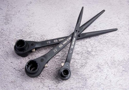 DWUSTRONNY KLUCZ NASADKOWY Z GRZECHOTKĄ 27x30mm, DŁ. 402mm King Tony
