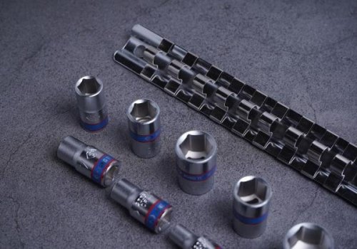 ZESTAW NASADEK 1/4&quot; 9cz. KRÓTKIE, 6-kąt. 4 - 13mm, SZYNA, King Tony