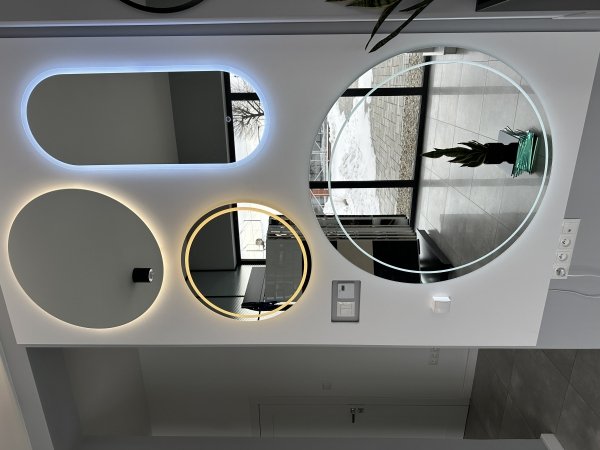 Lustro okrągłe srebrne 200mm