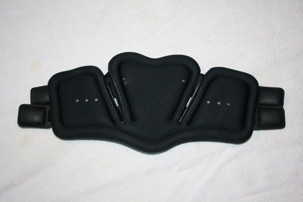stubben-popręg-anatomiczny-Equi-Soft-Dressage-StudGirth-sklep-jeździecki-skora