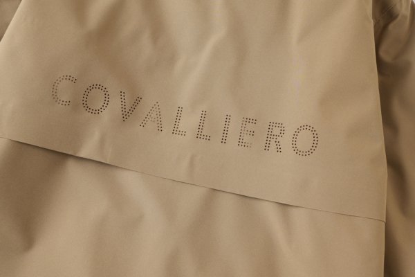 Płaszcz przeciwdeszczowy Covalliero SS2026 - orzech